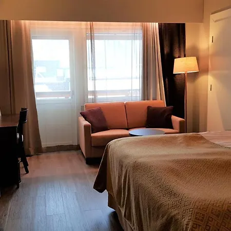 Spa Hotel Runni Bed & Breakfast فندق *